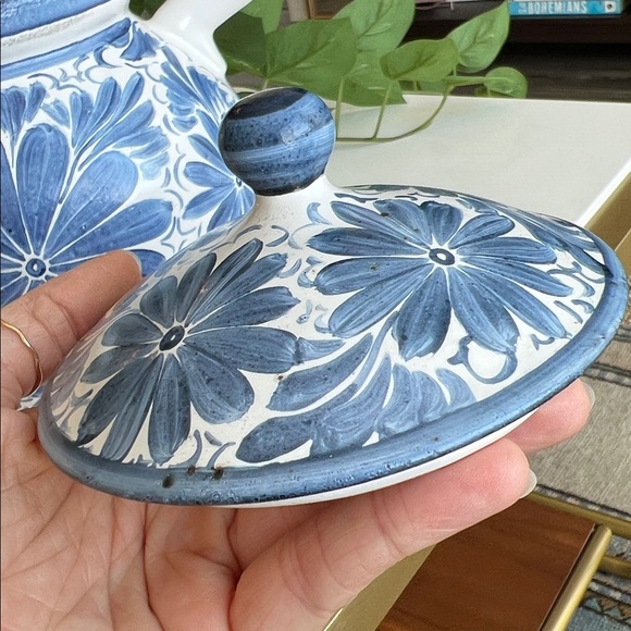 Vintage Painted Floral Ceramic Jar Vessel Blue & White Decor - Picture 7 of 17